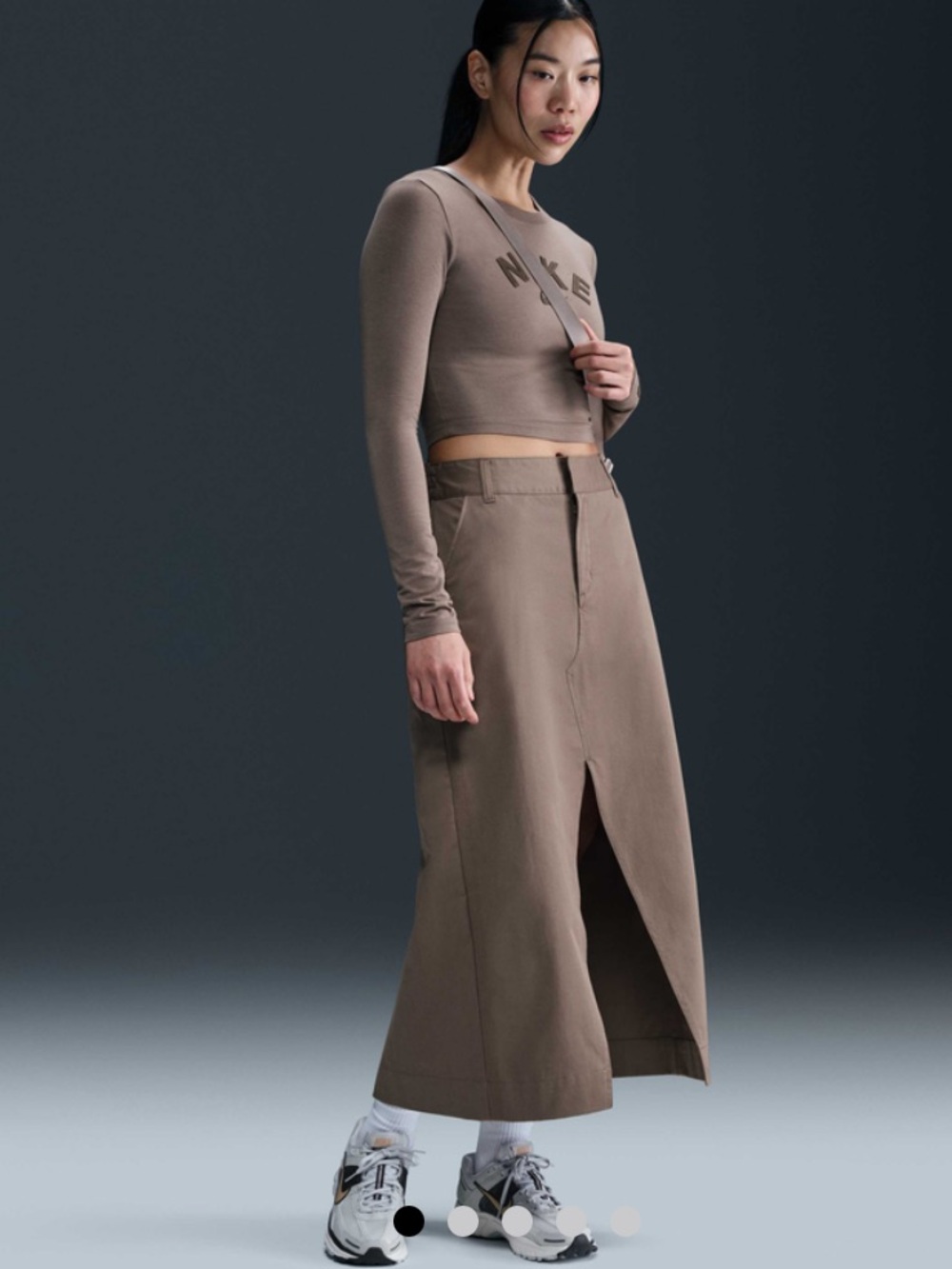 Nike  Woman’s Sportswear Collection Twill Brown Maxi Skirt w/Front Slit, Size M.